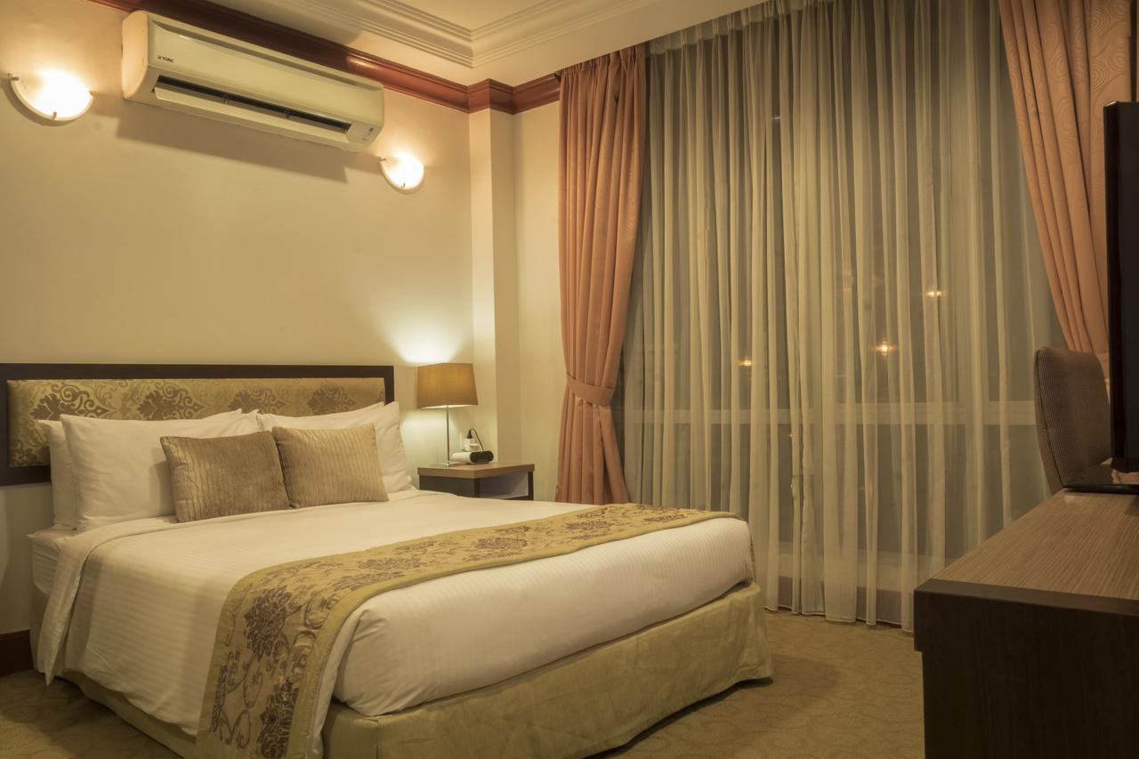 The Regency Scholar'S Inn Куала Лумпур Екстериор снимка