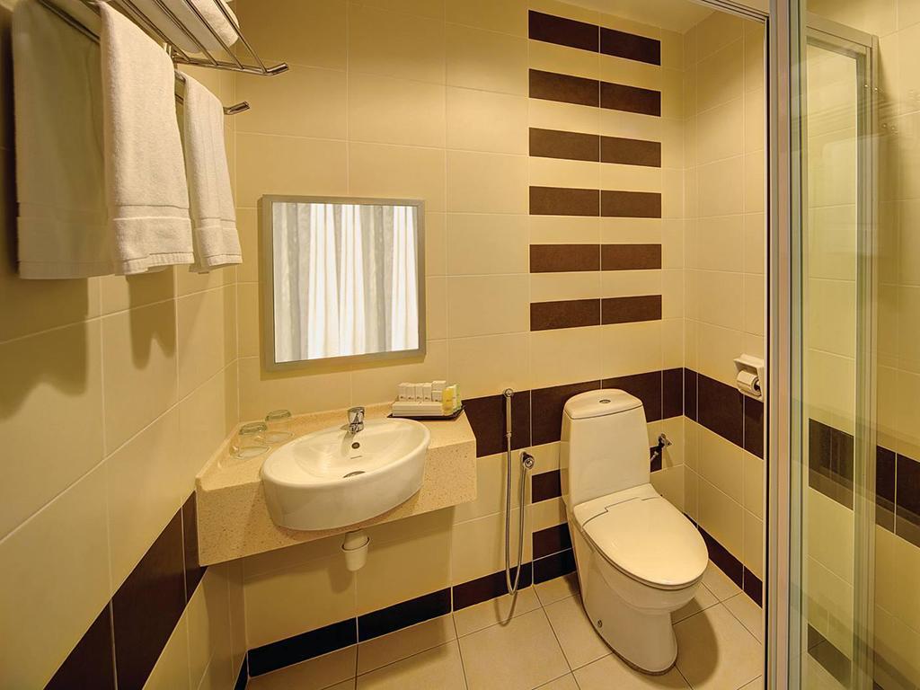 The Regency Scholar'S Inn Куала Лумпур Екстериор снимка